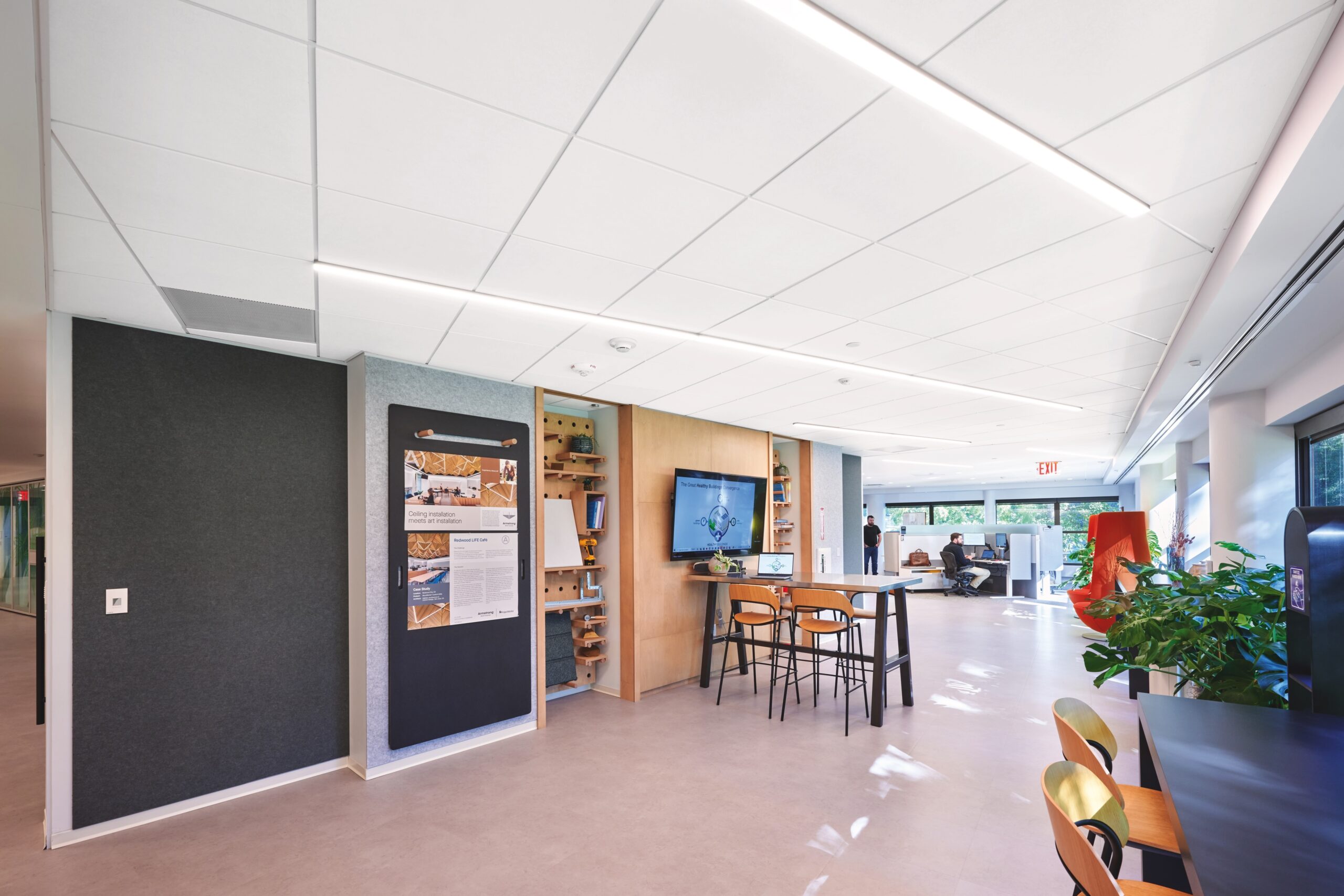 Office setting, highlighting PCM ceiling panels